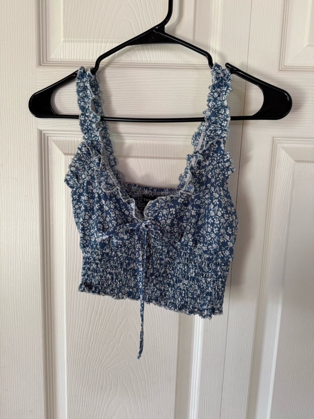 SHEIN Blue Floral Smocked Ruffle Crop Top